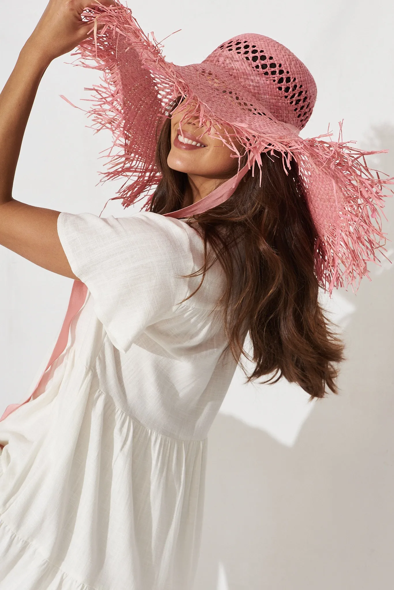 August   Delilah Kracy Straw Hat In Pink