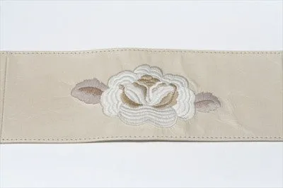 Embroidered leather belt - putty