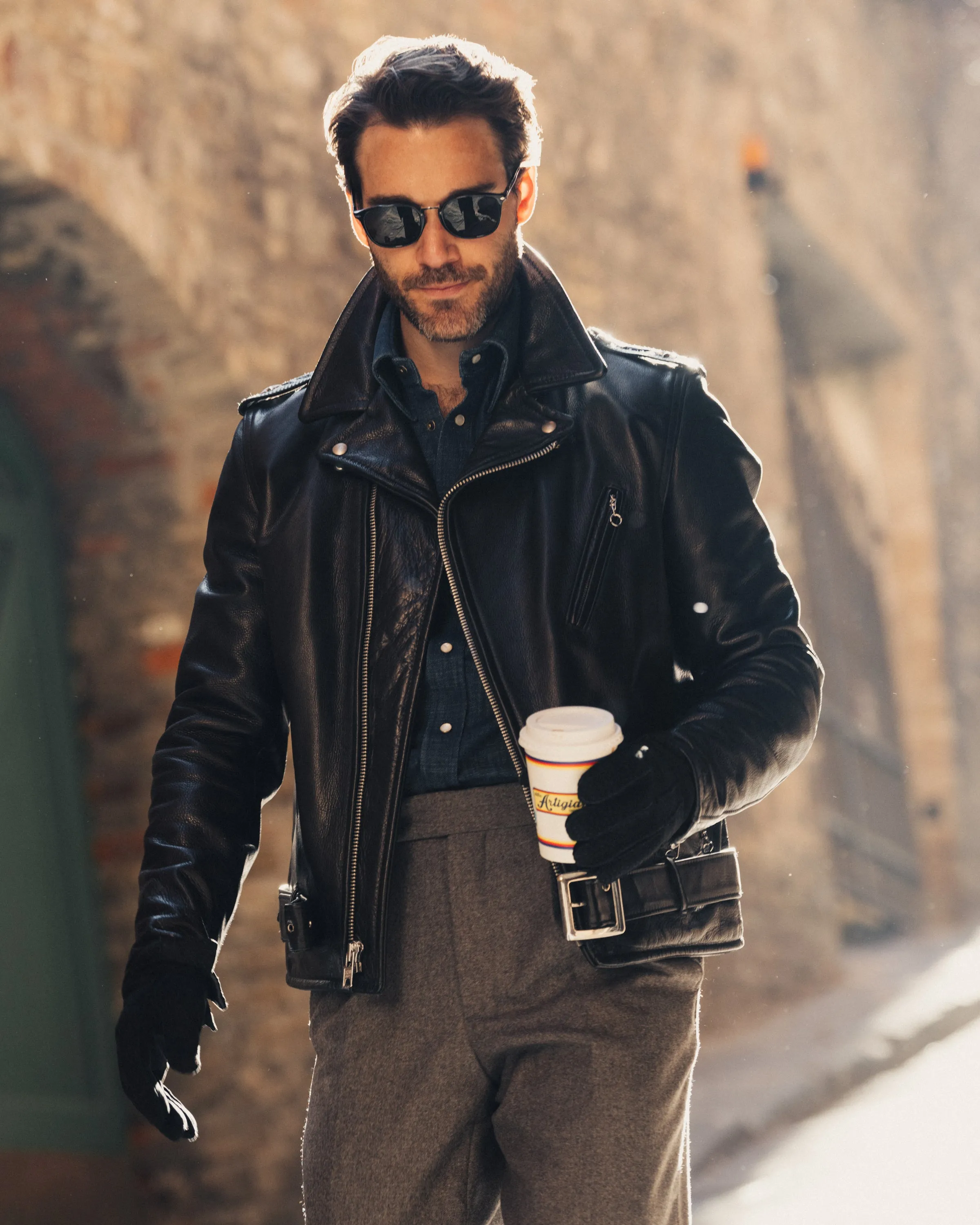Gentlemen's Gloves from Black Carpincho Leather Lined With Cashmere