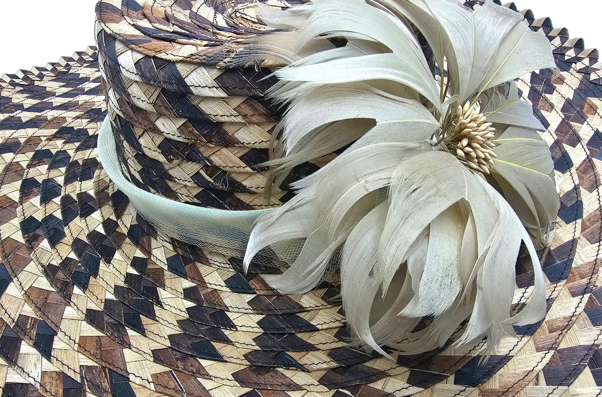 Neutral Colored Sun Hat With Rosegold Flower (Dorado)