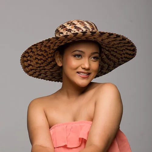 Neutral Colored Sun Hat With Rosegold Flower (Dorado)
